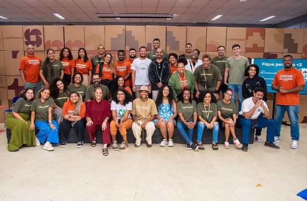 LAB FUTUROS: Metodologia e Estrutura Inovativa